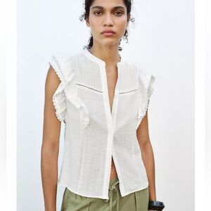 Zara White Ruffled Sleeveless Top size M